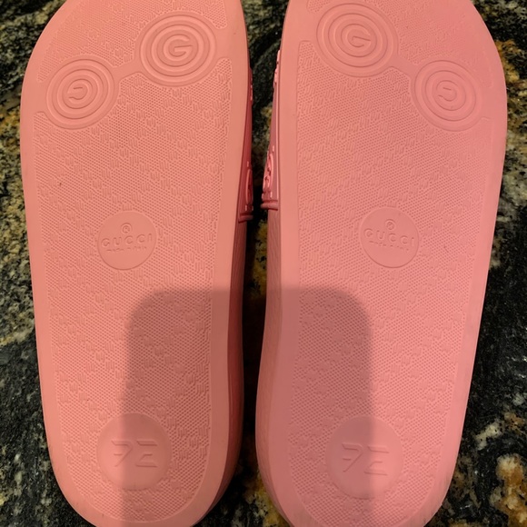Gucci slides - Picture 3 of 4